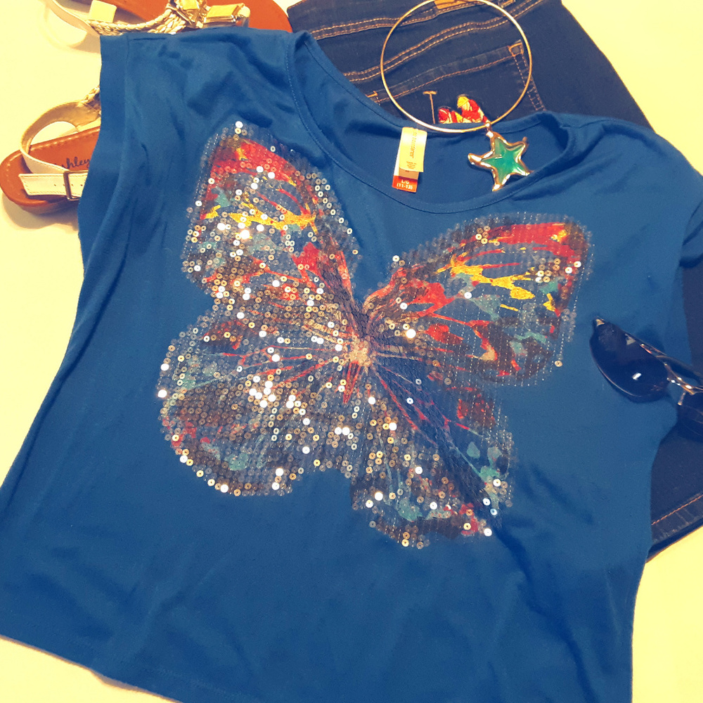 NO-BOUNDRIES sequin butterfly full front graphic t
